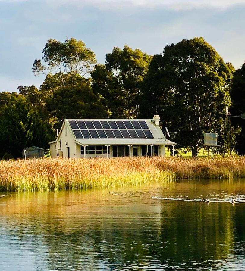 The Lake House Retreat Keith Buitenkant foto